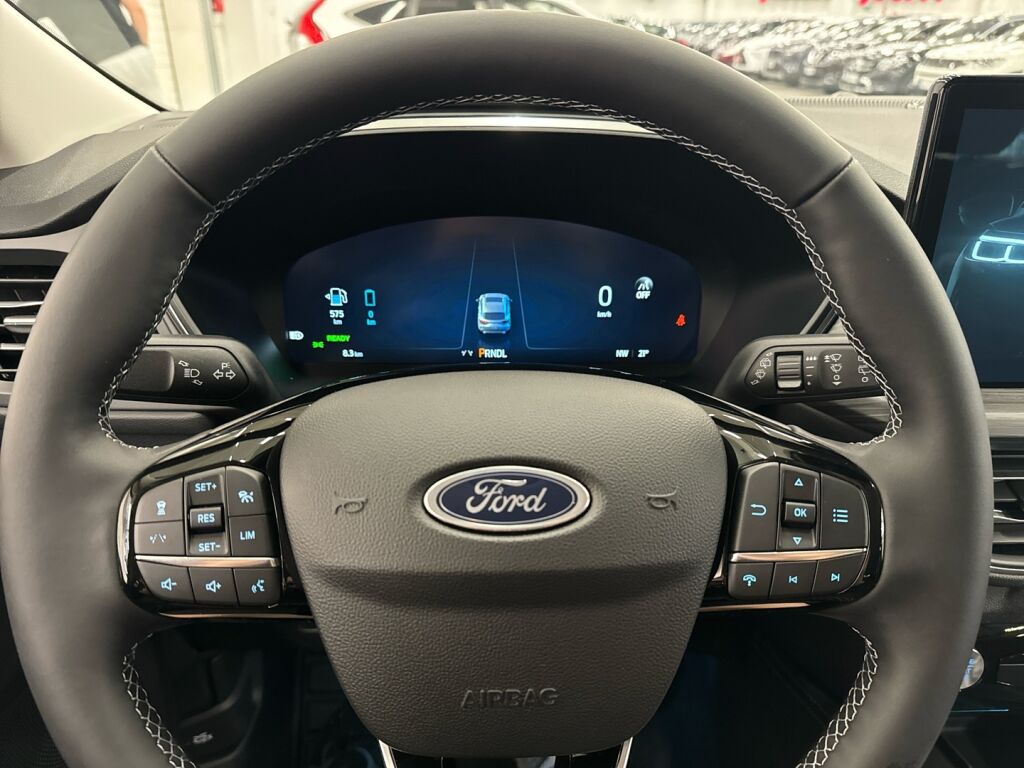 Ford Kuga 2024 Bursting Green