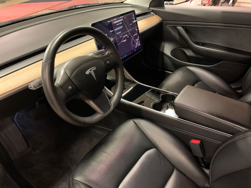 Tesla Model 3 2019 