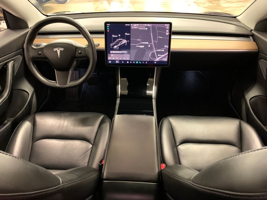 Tesla Model 3 2019 