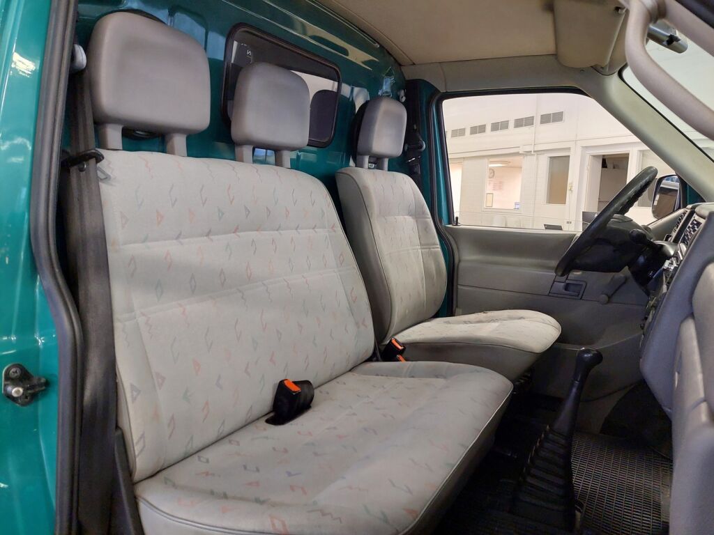 Volkswagen Transporter 1997 Vihreä