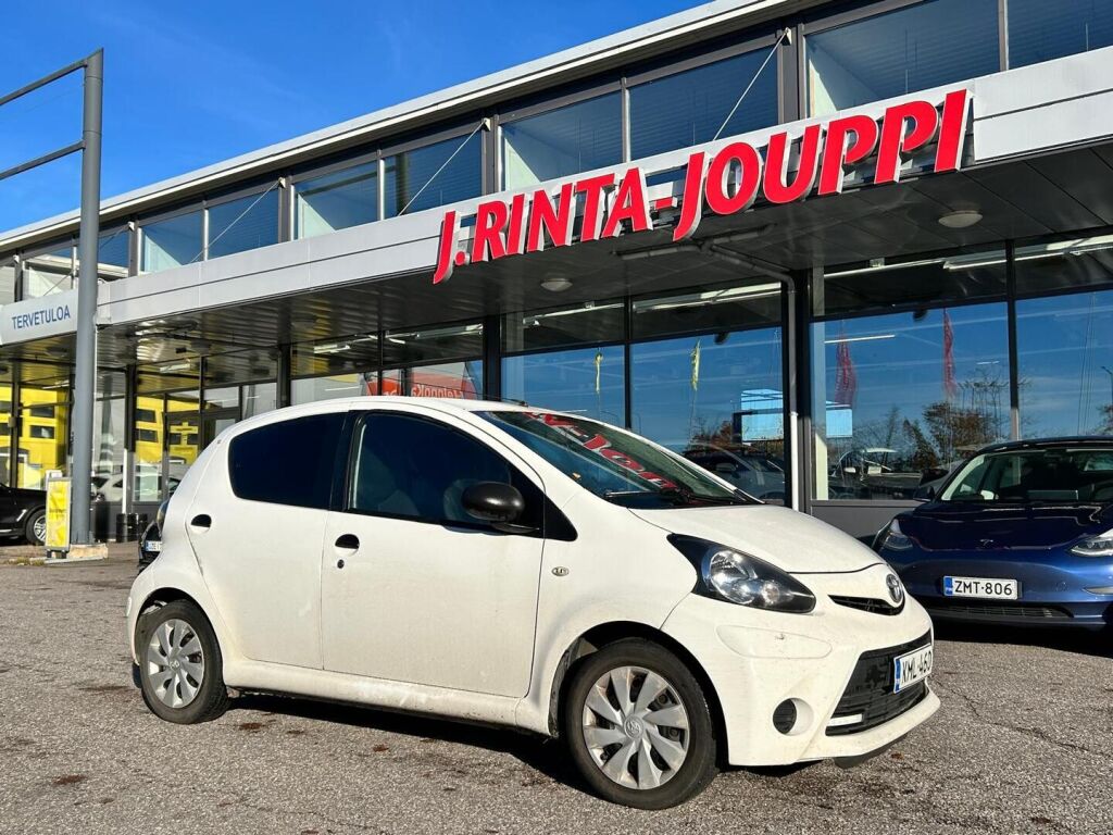 Toyota AYGO 2013 Valkoinen