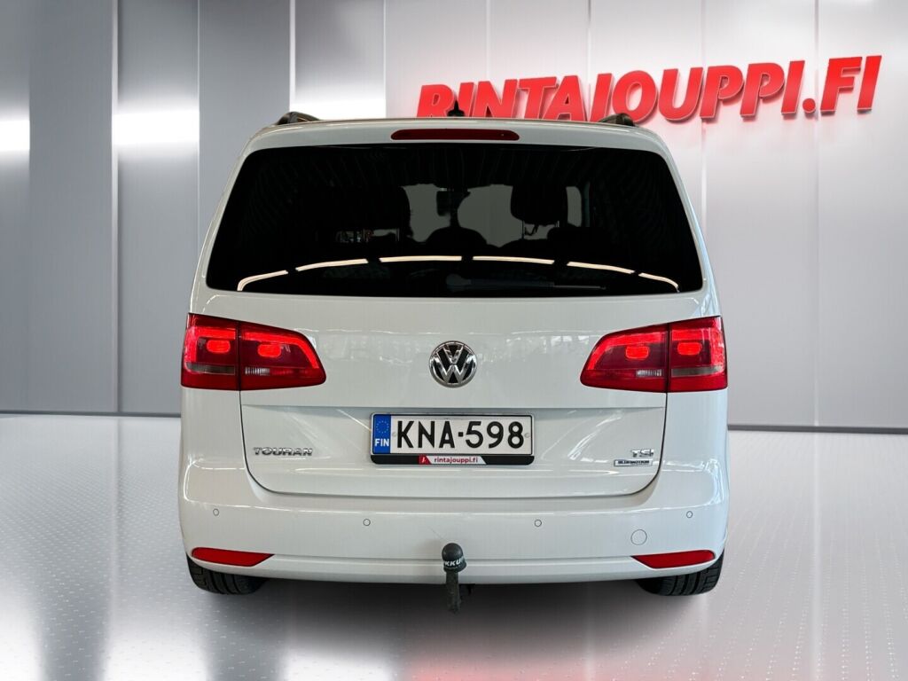 Volkswagen Touran 2015 Valkoinen