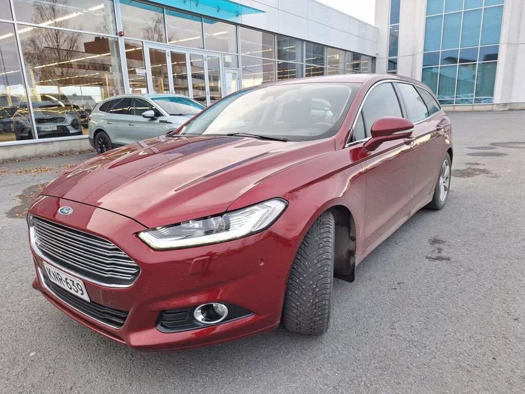 Ford Mondeo 2016 Punainen