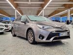 Toyota Avensis 2016 Ruskea (beige)