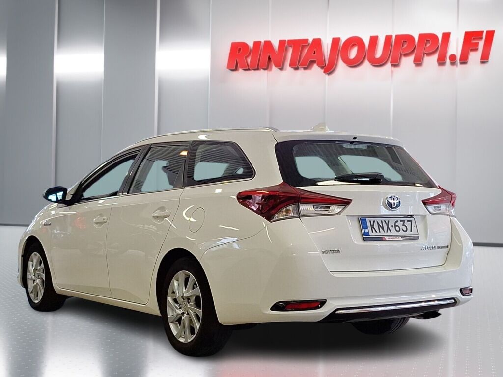 Toyota Auris 2016 Valkoinen