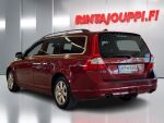 Volvo V70 2011 Punainen