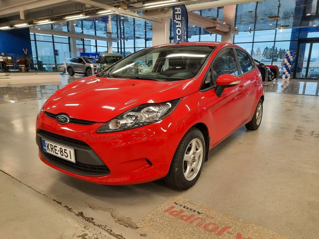 Ford Fiesta 2011 Punainen