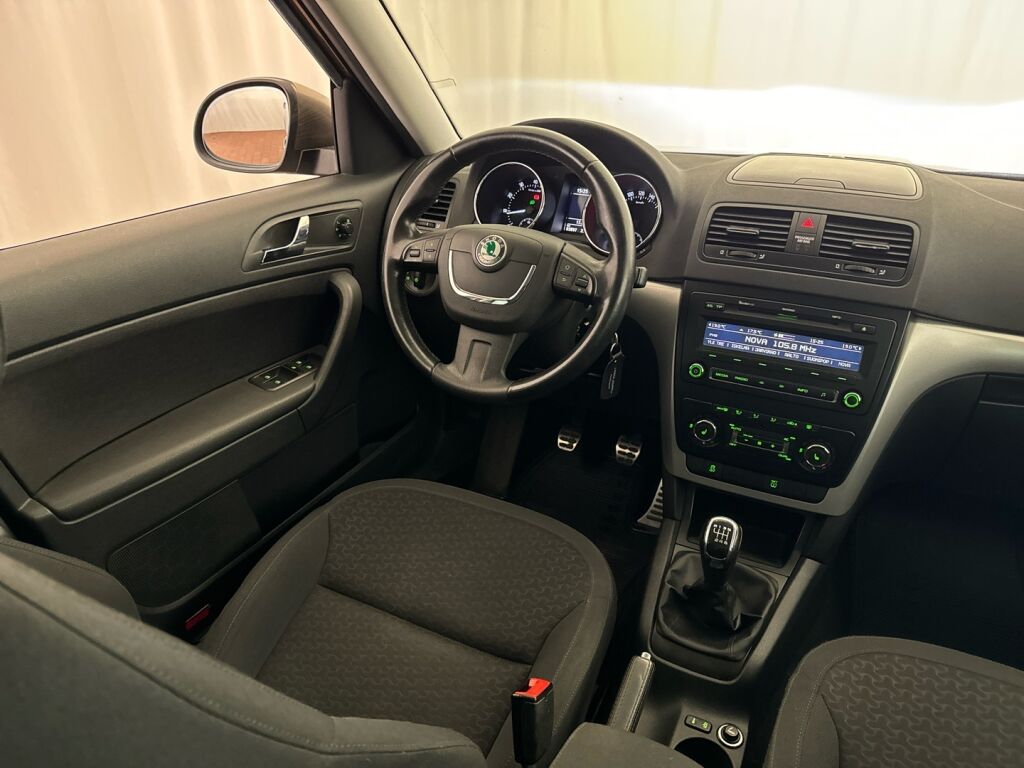 Skoda Yeti 2012 Ruskea (beige)