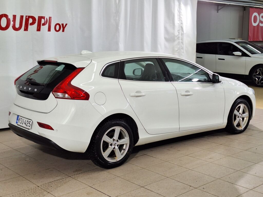 Volvo V40 2017 Valkoinen