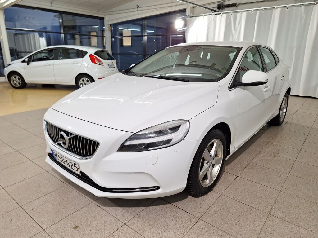 Volvo V40 2017 Valkoinen