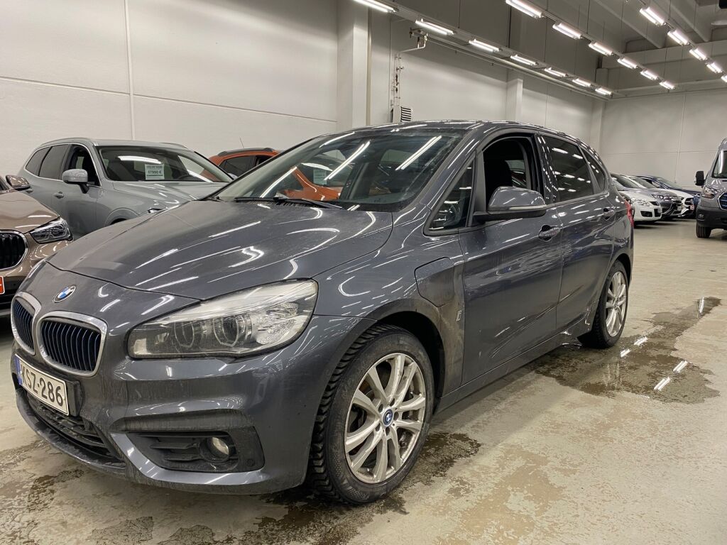 BMW 225 2017 Harmaa