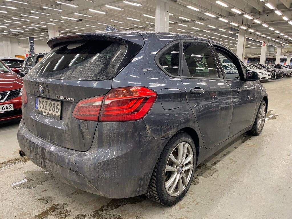 BMW 225 2017 Harmaa