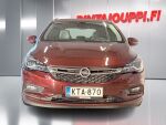 Opel Astra 2018 Punainen