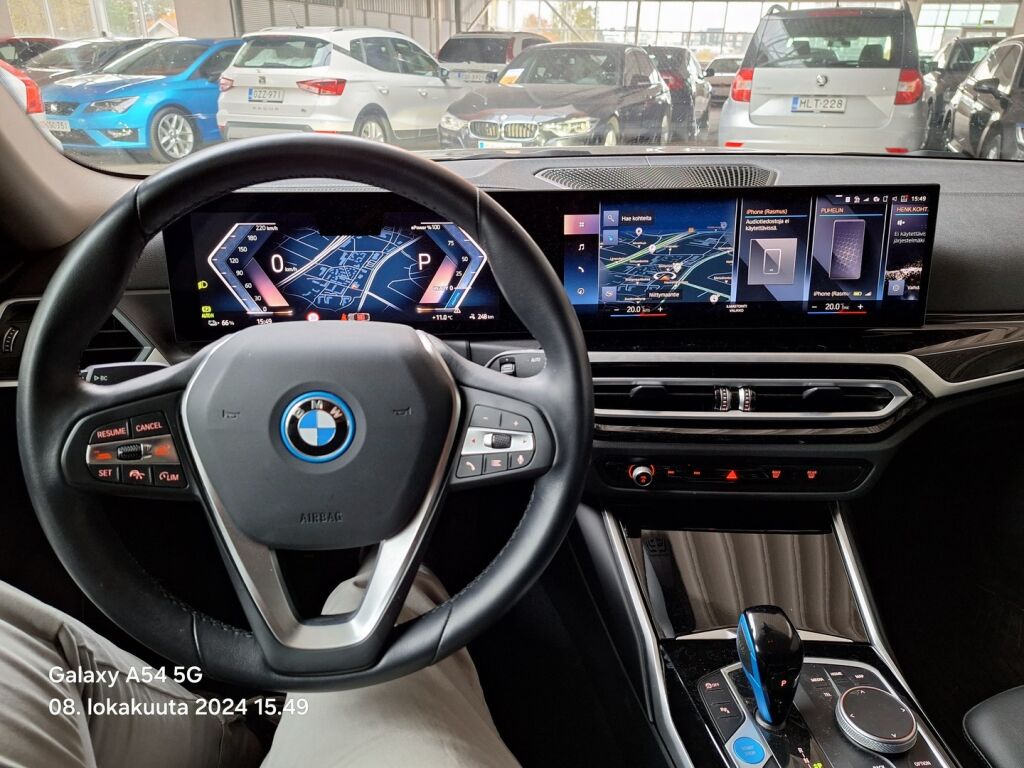 BMW i4 2022 Musta