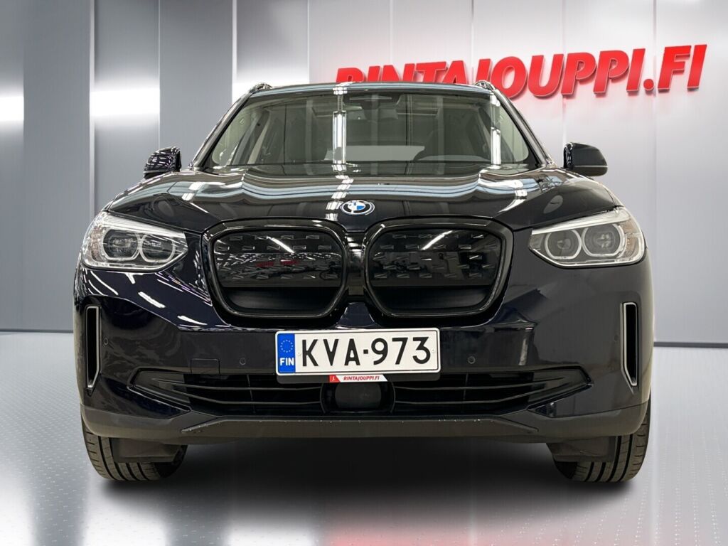 BMW iX3 2021 Musta