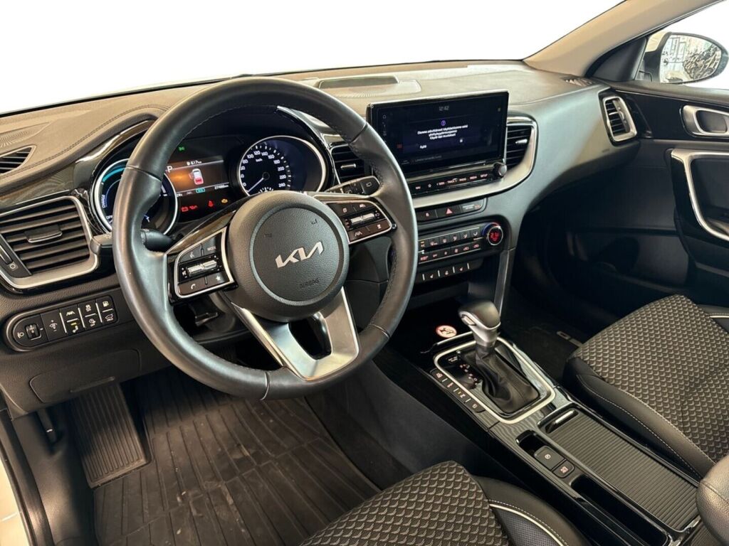 Kia Ceed 2023 Valkoinen