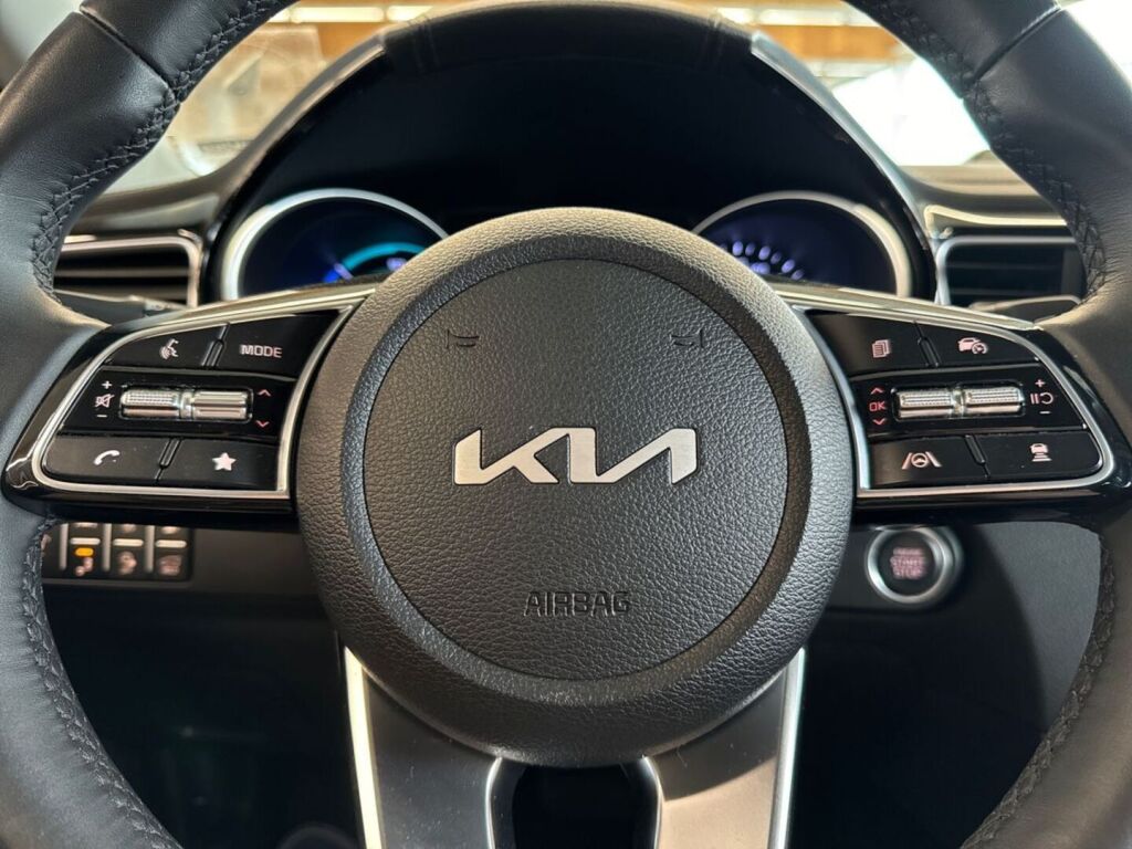 Kia Ceed 2023 Valkoinen