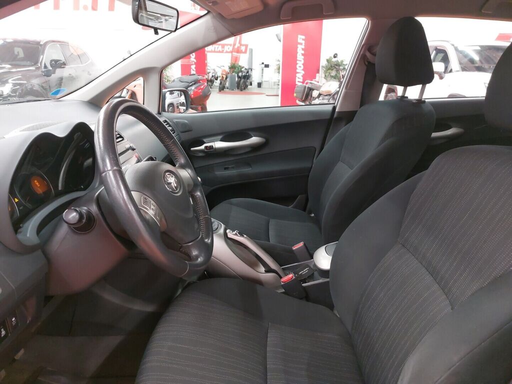 Toyota Auris 2008 Hopea