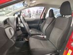 Toyota Yaris 2013 Punainen