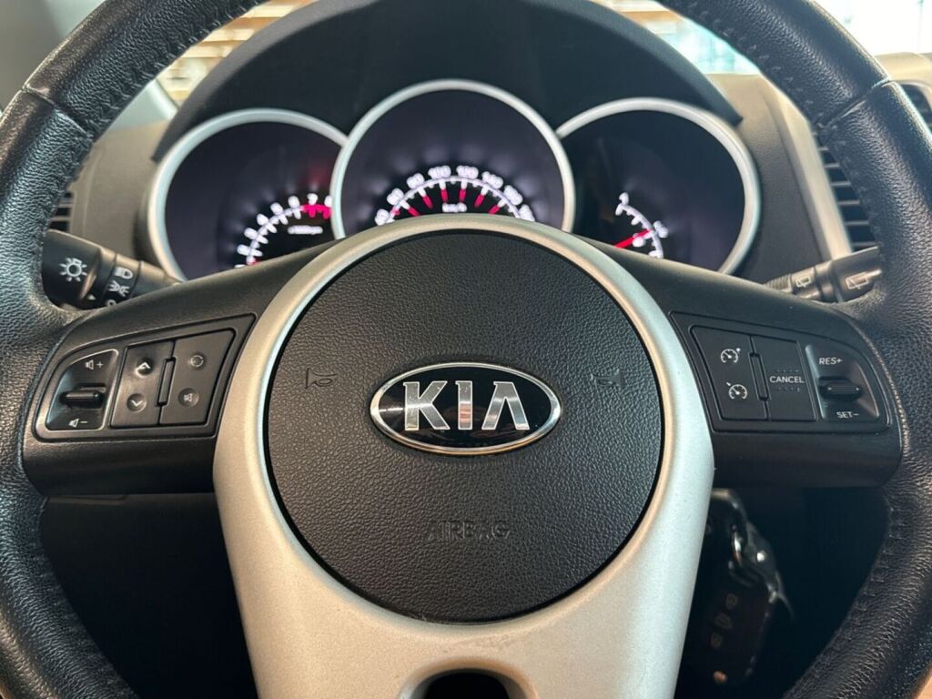 Kia Venga 2013 Harmaa