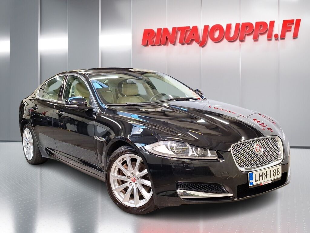 Jaguar XF 2014 Musta