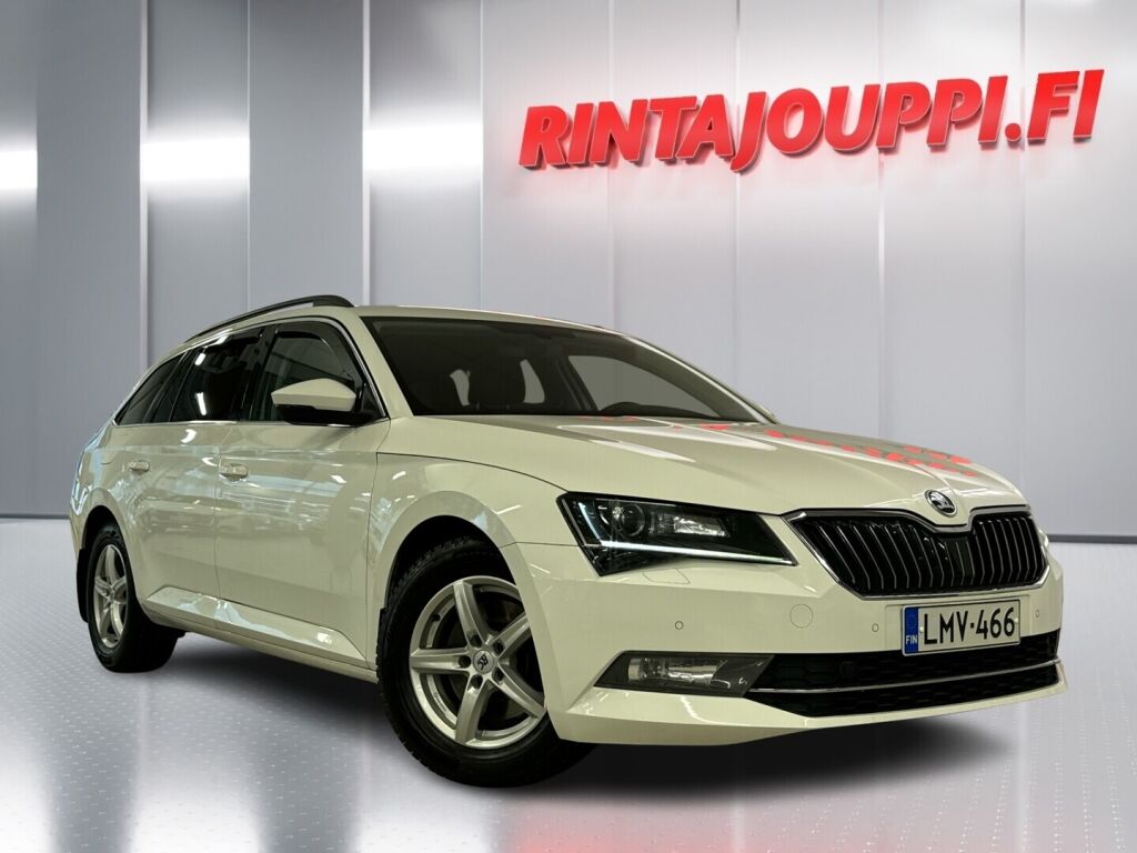 Skoda Superb 2016 Valkoinen