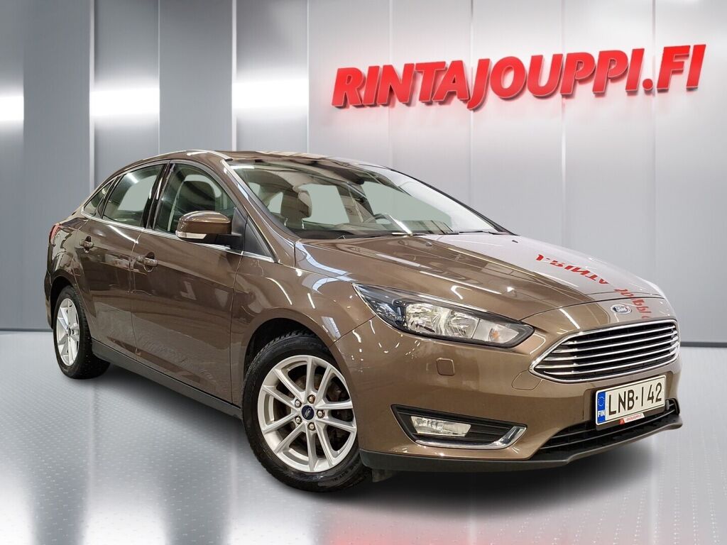 Ford Focus 2017 Ruskea (beige)