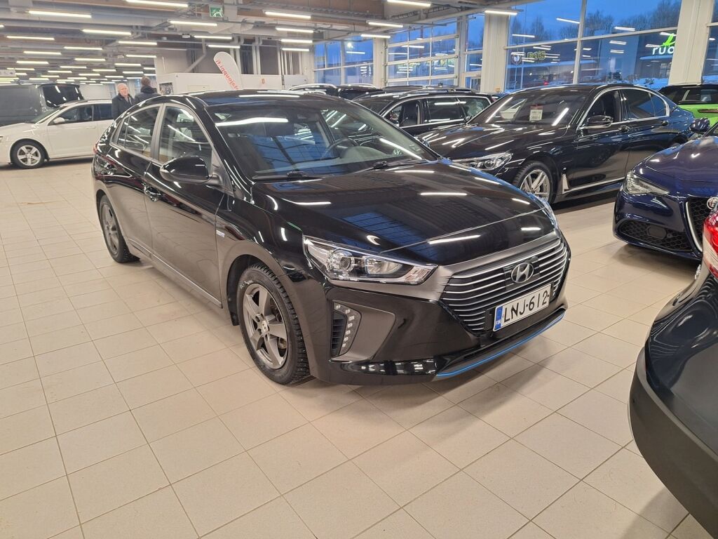 Hyundai IONIQ hybrid 2018 Musta