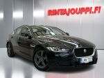 Jaguar XE 2016 Musta