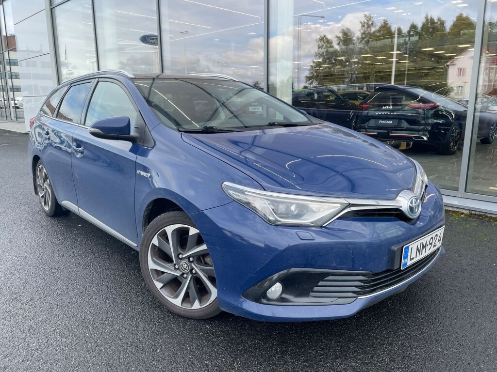 Toyota Auris 2016 Sininen