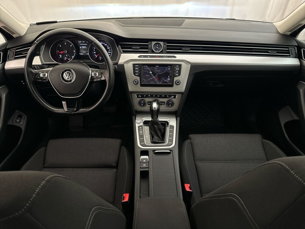 Volkswagen Passat 2016 Sininen