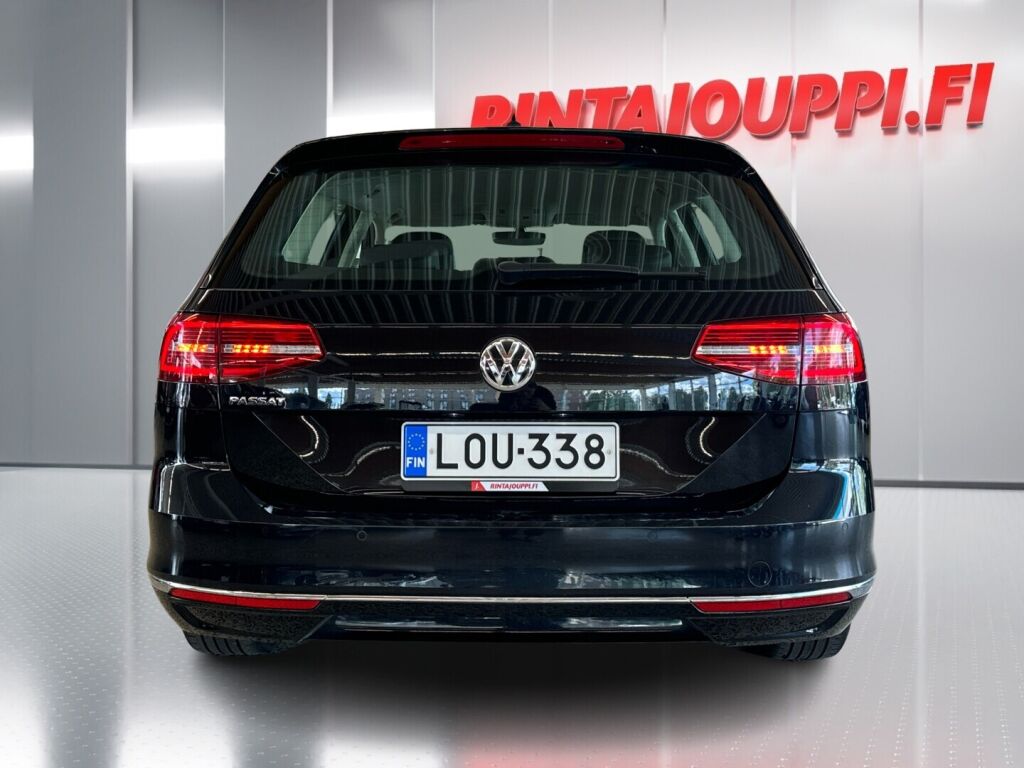 Volkswagen Passat 2019 Musta