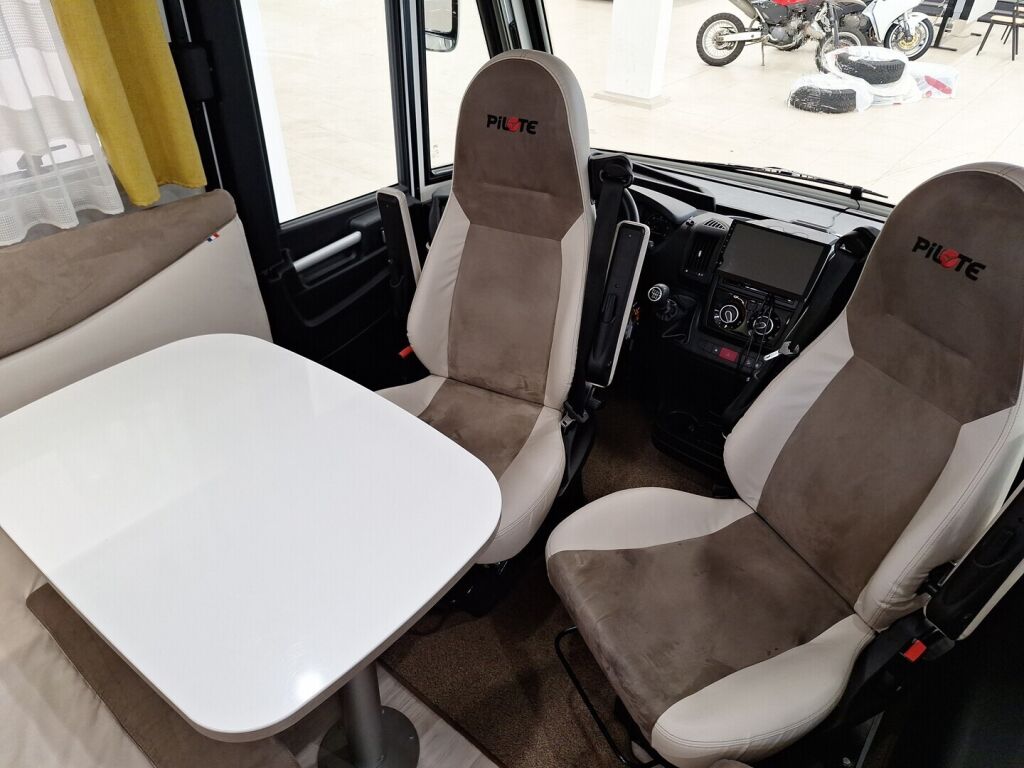 Pilote G700C 2018 