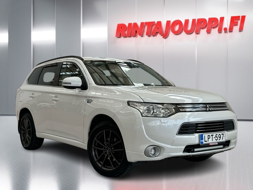 Mitsubishi Outlander PHEV 2014 Valkoinen