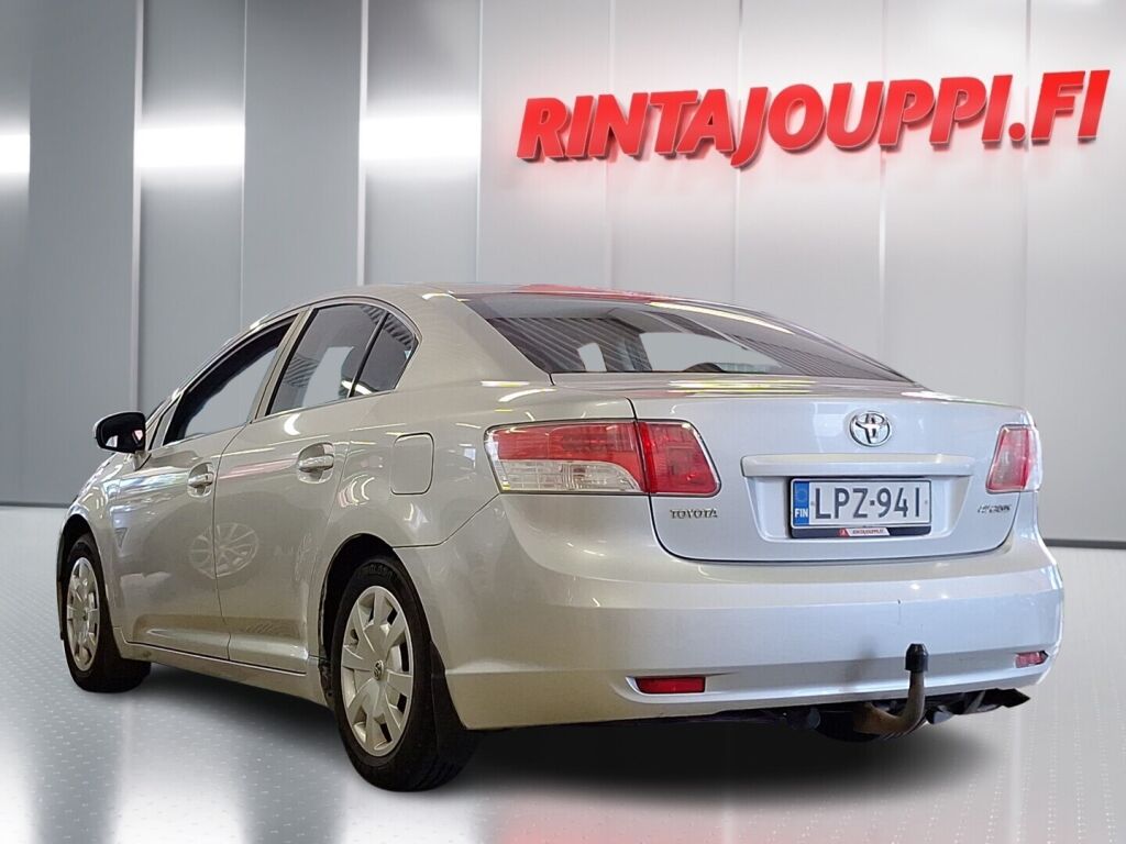 Toyota Avensis 2009 Hopea