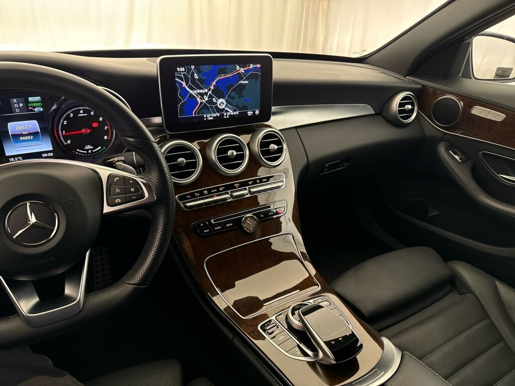 Mercedes-Benz C 2017 Musta