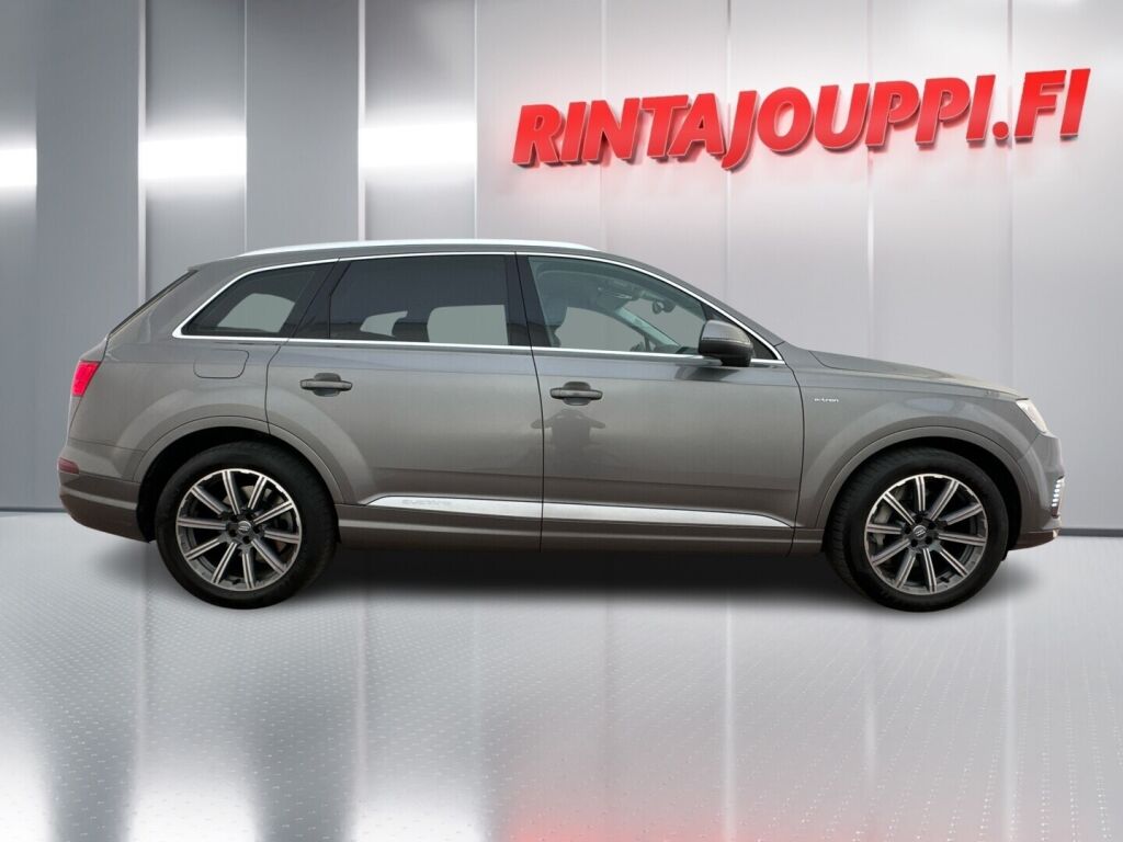 Audi Q7 2016 Harmaa