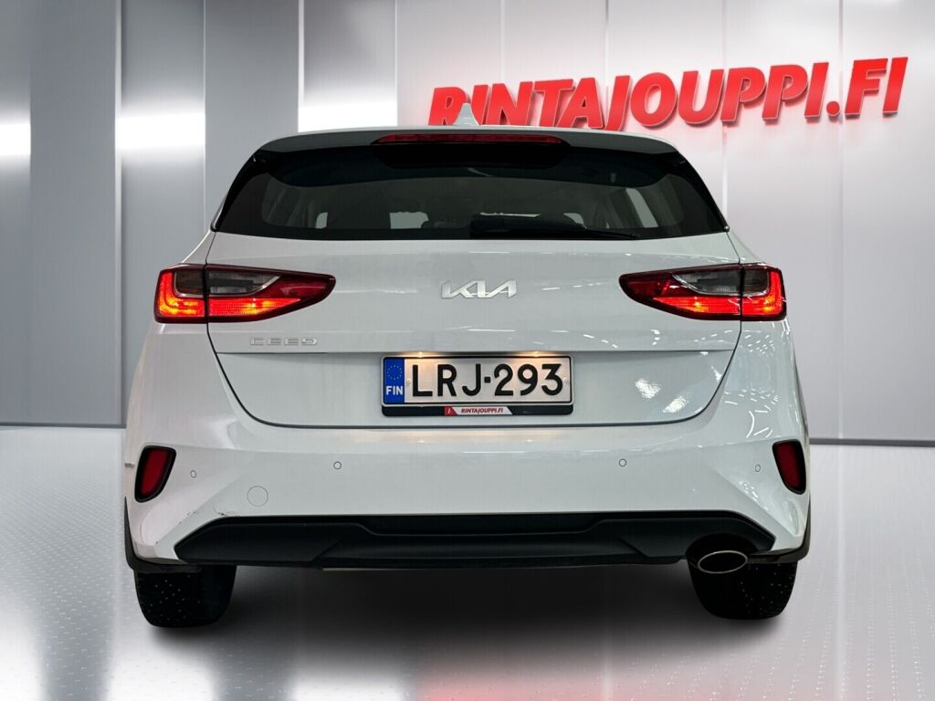 Kia Ceed 2022 Valkoinen