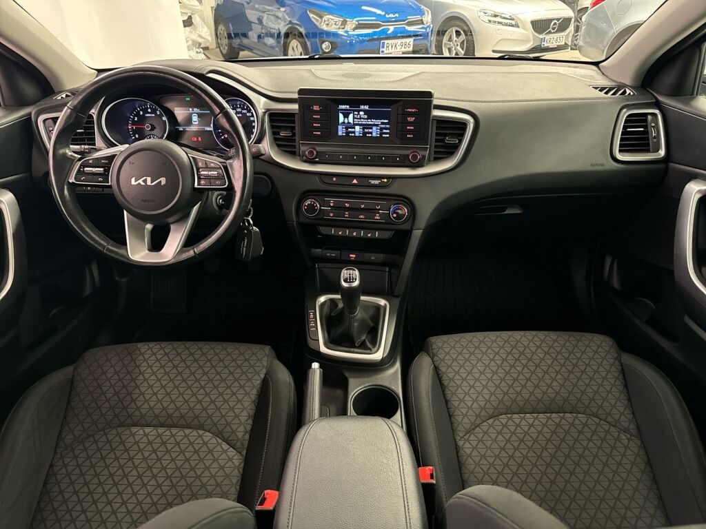 Kia Ceed 2022 Valkoinen