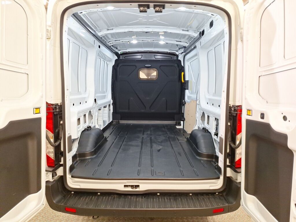 Ford Transit 2023 Frozen White