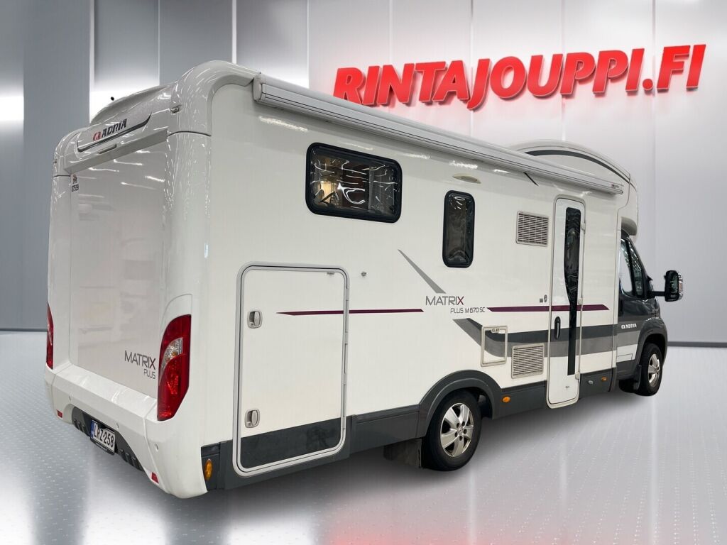 Adria Matrix Plus 670 SC 2014 Harmaa