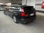 Volvo V60 2019 Musta