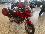 Yamaha XJ 2001 Punainen