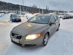 Volvo V70 2010 Vihreä