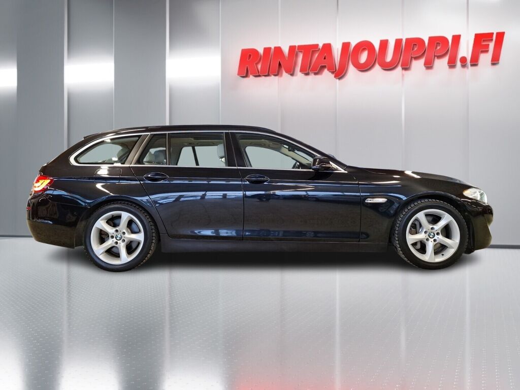 BMW 530 2012 Musta