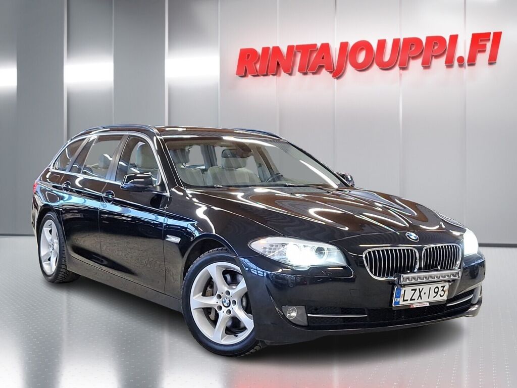 BMW 530 2012 Musta