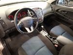 Kia Ceed 2012 Ruskea (beige)