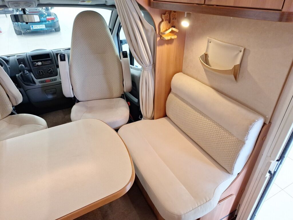 Hymer DUCATO 2011 Valkoinen