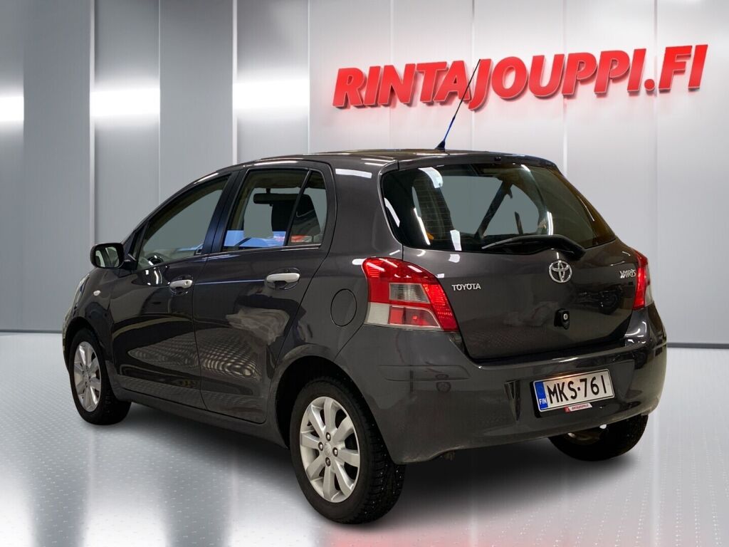 Toyota Yaris 2011 Harmaa