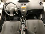 Toyota Yaris 2011 Harmaa